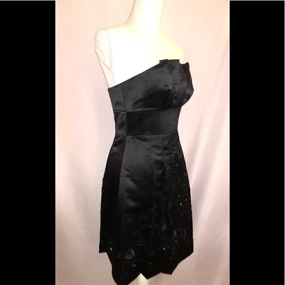 NWOT BCBGMAXAZRIA Beauty  